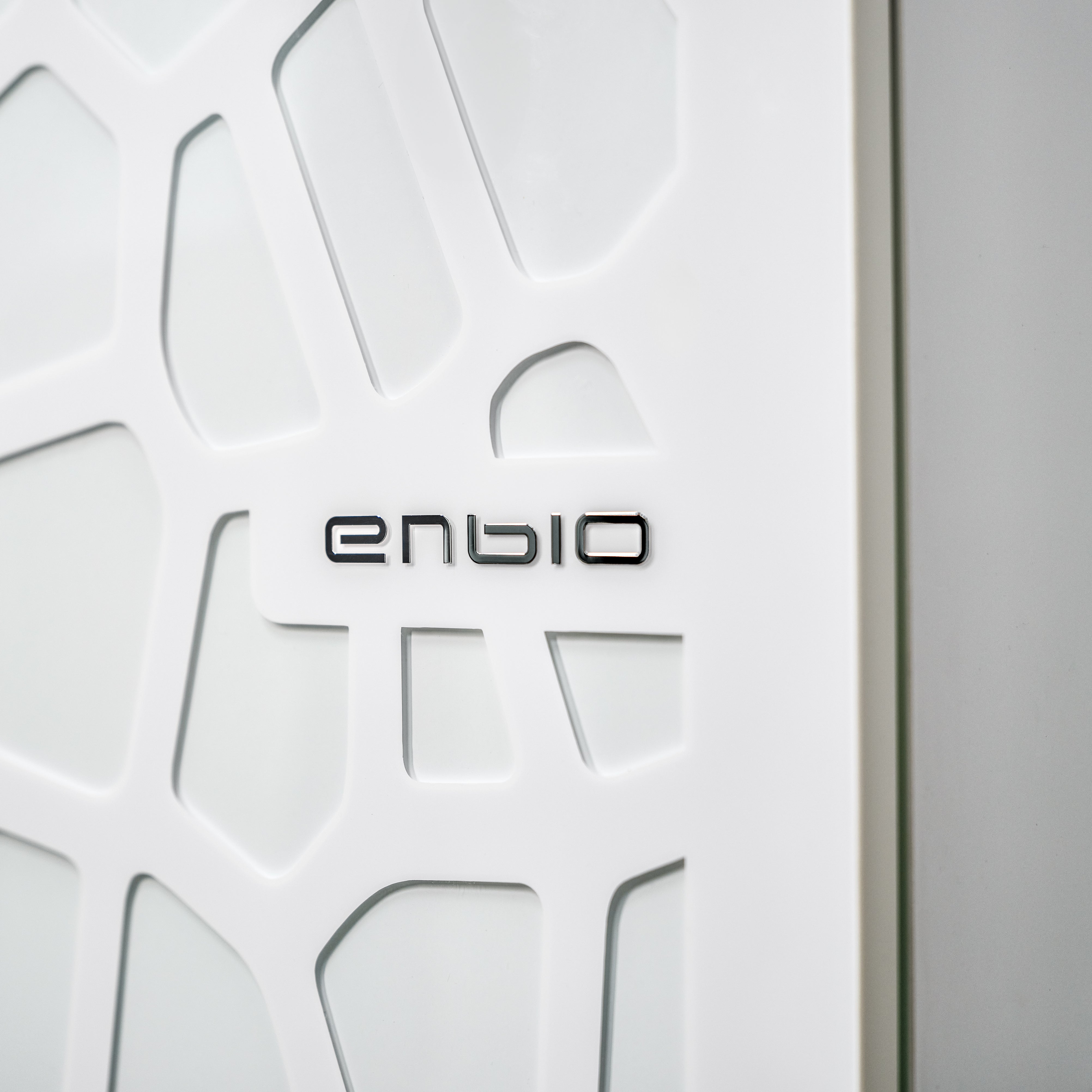 Enbio Table